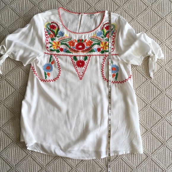 Jodifl embroidered boho hippie top. Small - Picture 4 of 8